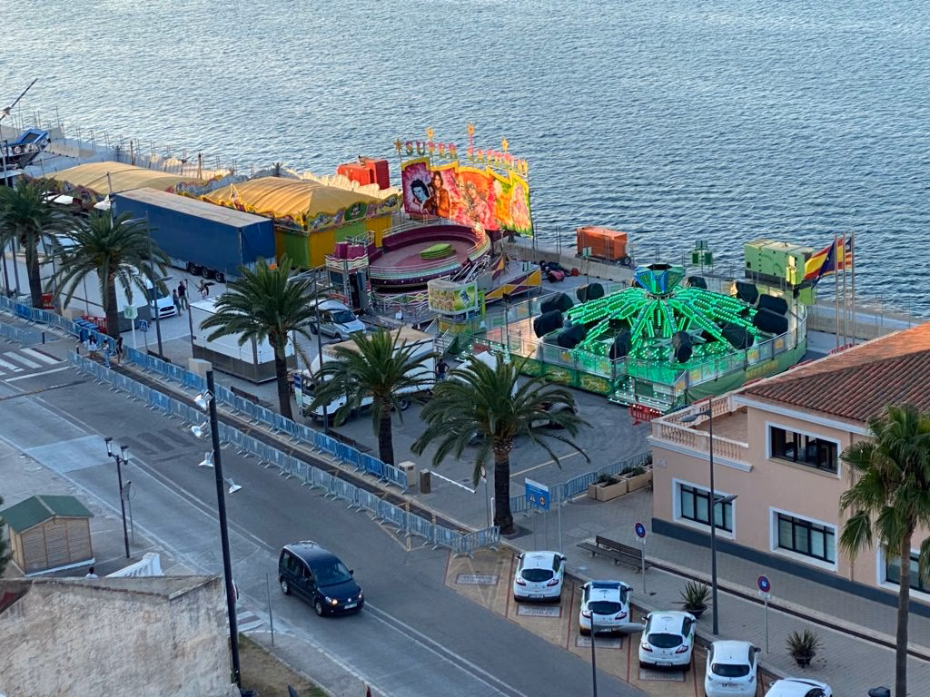 (La foto) La feria de Maó se instala