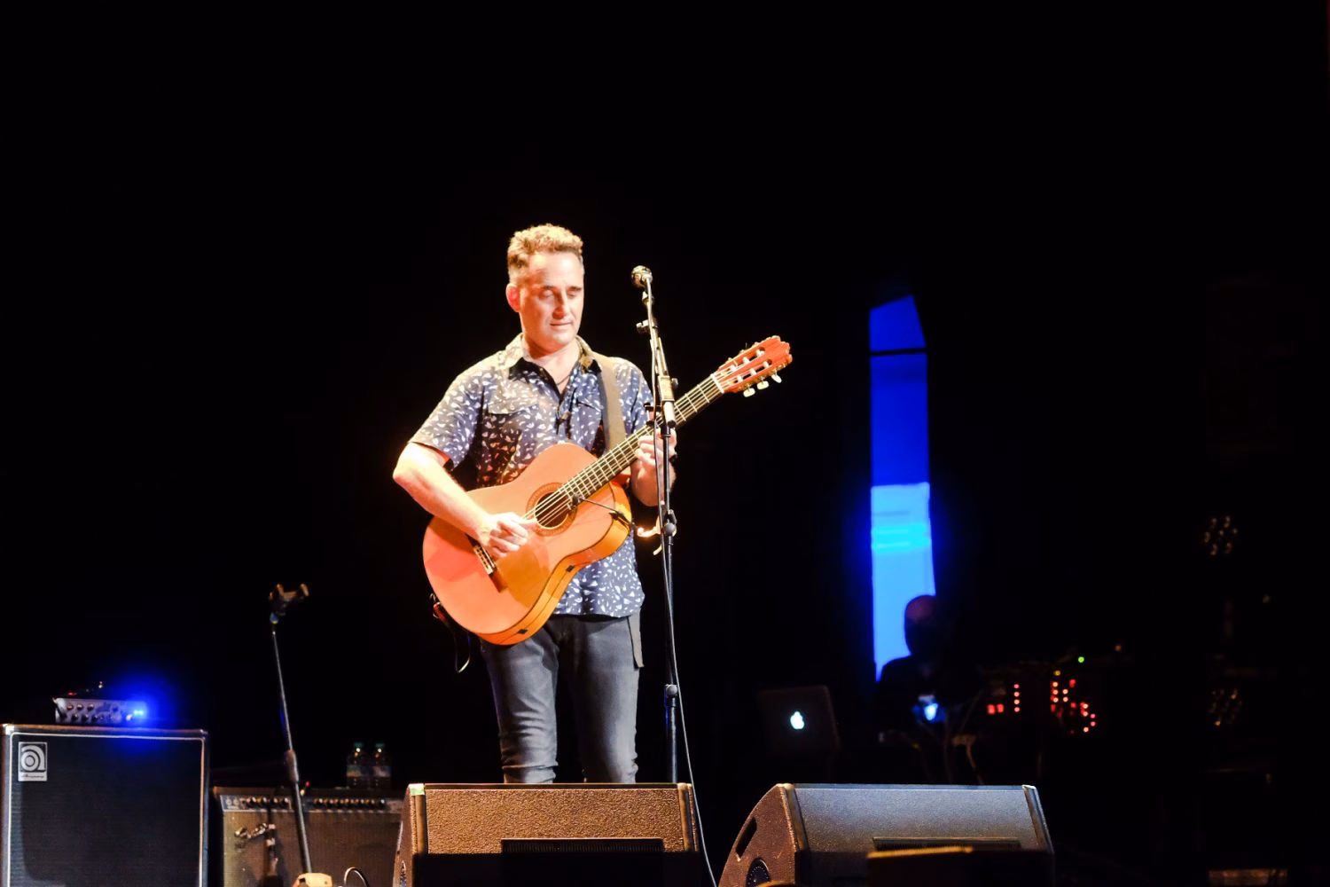(Fotos) Jorge Drexler y su elocuente elogio de lo que no se amarra