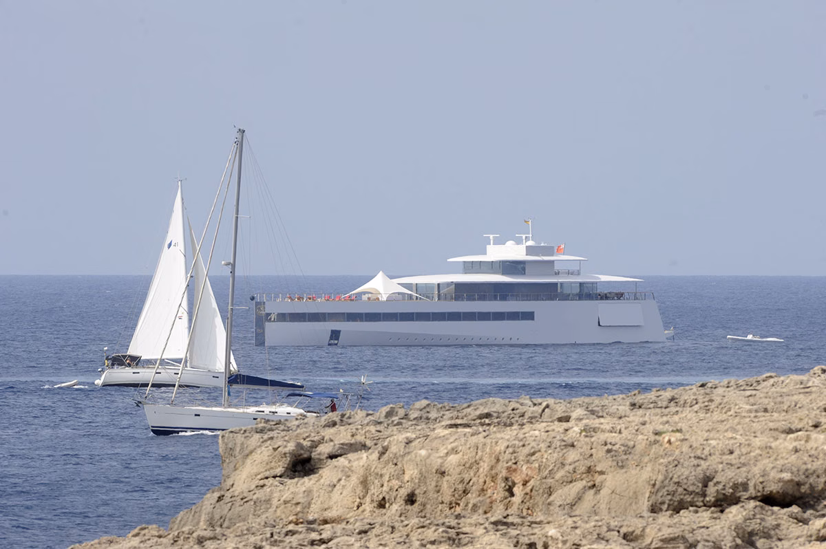 El megayate que Steve Jobs jamás pudo disfrutar está en Menorca
