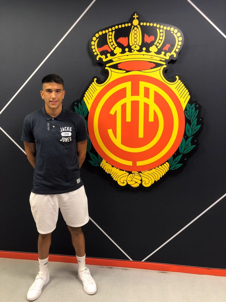 El Mallorca ficha al menorquín Javi Ortiz