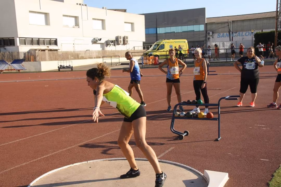 Rosa Coll (Alaior Esport) bate el récord de Menorca absoluto de lanzamiento de martillo