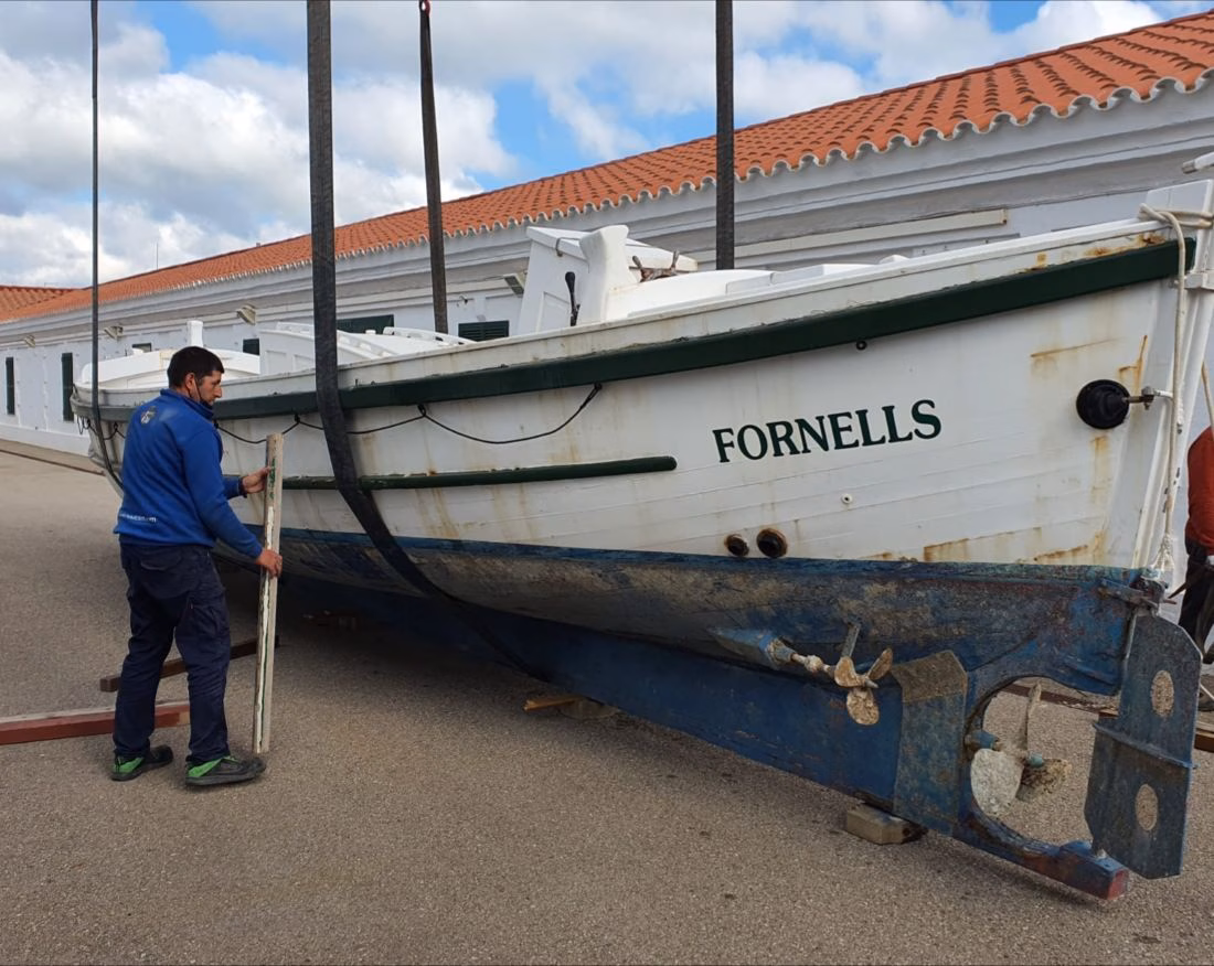 Listo el proyecto de rehabilitación del bote salvavidas "Fornells"