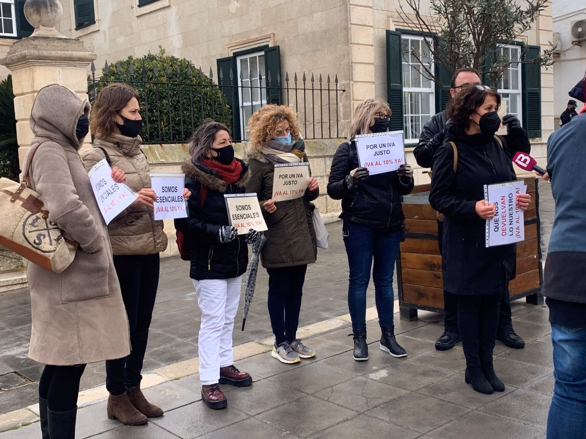 El colectivo de peluquería y estética de Menorca exige de nuevo la bajada del IVA al 10%