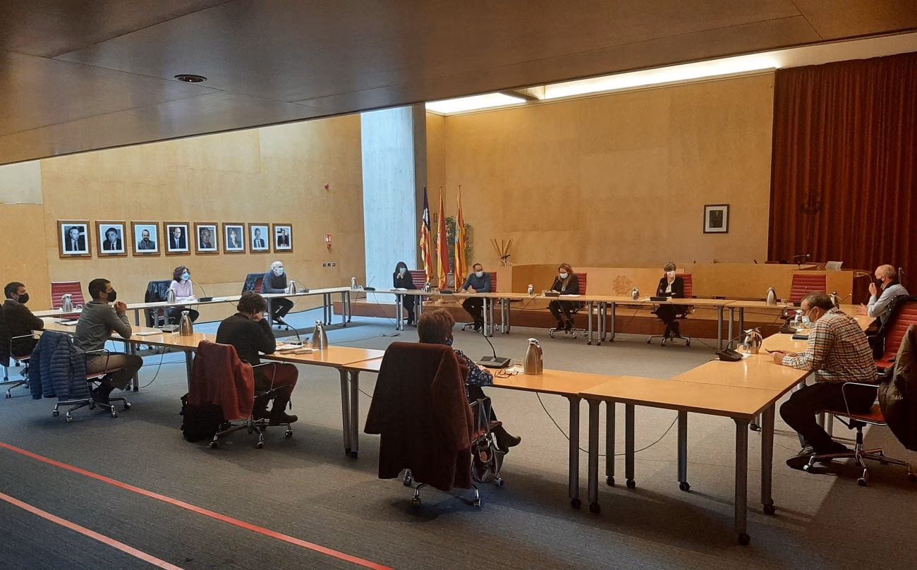 El sector turístico pide que Menorca sea territorio piloto para aplicar el pasaporte Covid