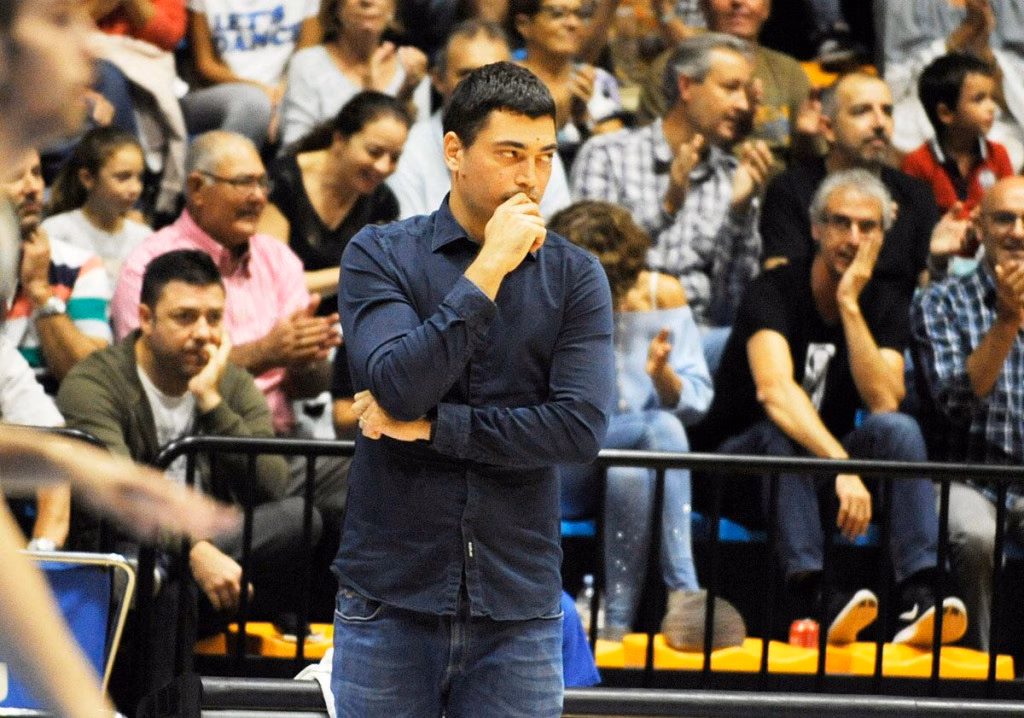 El Hestia Menorca destituye a Oriol Pagès