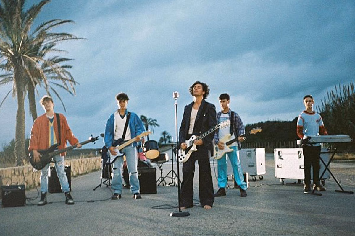 (Vídeo) Alfred García estrena el videoclip de la serie "Los espabilados"