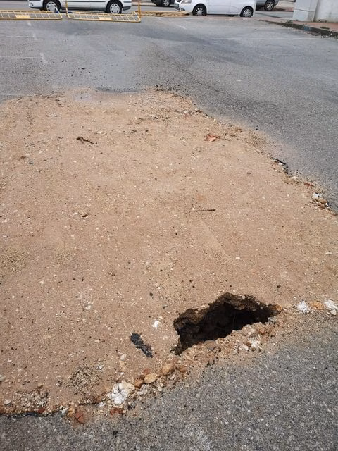 (Foto denuncia) El apaño del parking de la calle Manobres en POICI sólo aguanta diez días