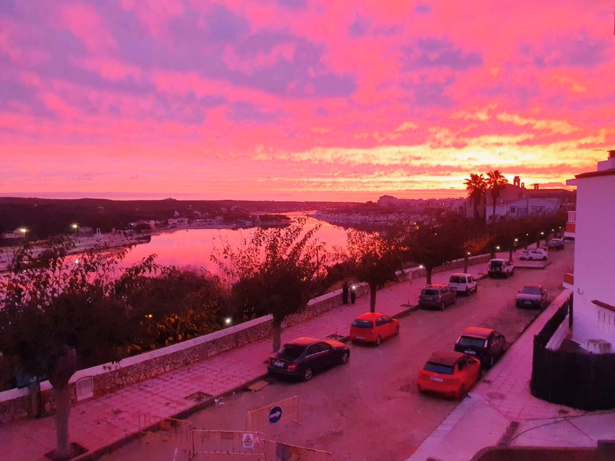(La foto) Los colores del amanecer en Menorca