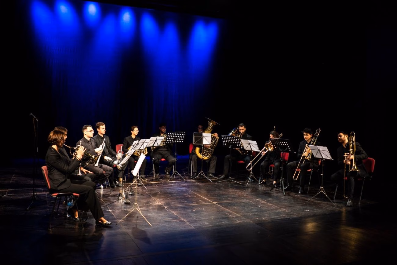 MenorcaBrass Ensemble presenta un repertorio fresco y vivo en el parque Rubió y Tudurí