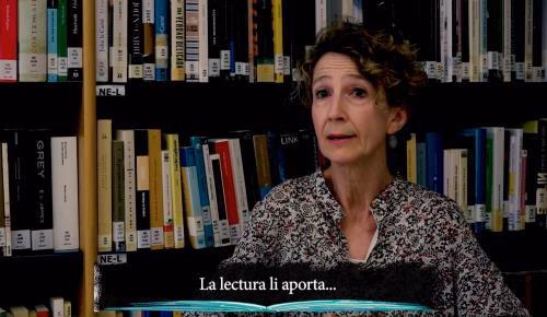 La escritora Carme Cloquells protagoniza un nuevo vídeo de Biblioficcions
