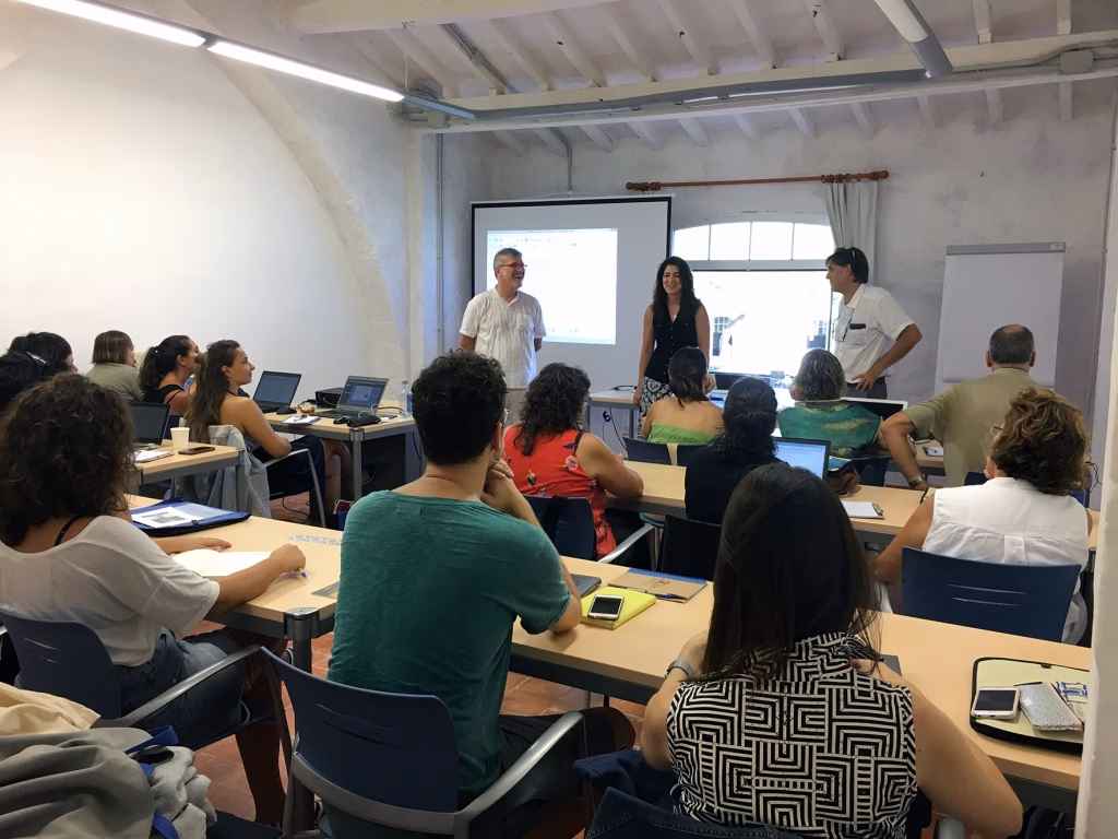 Un Escola de Salut Pública de Menorca Virtual y monográfica sobre la Covid-19