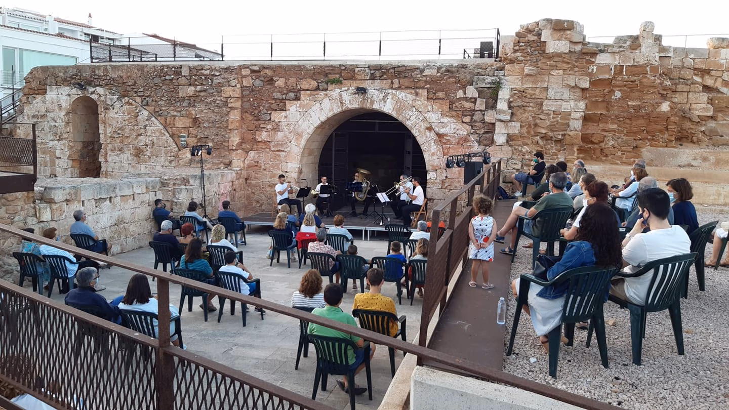 Conciertos en la distancia...social