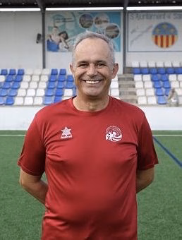 El Sant Lluís de regional renueva a Víctor Pérez como entrenador