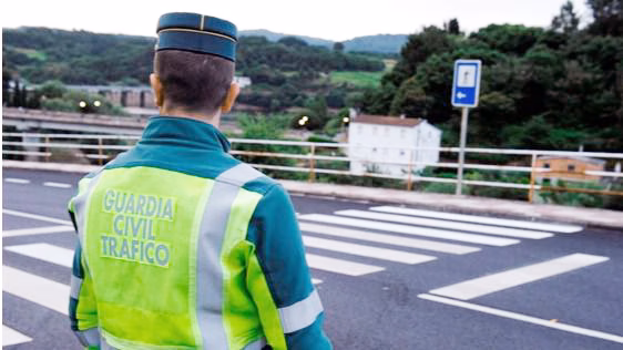 La Guardia Civil identifica 12.400 personas en 12.200 vehículos