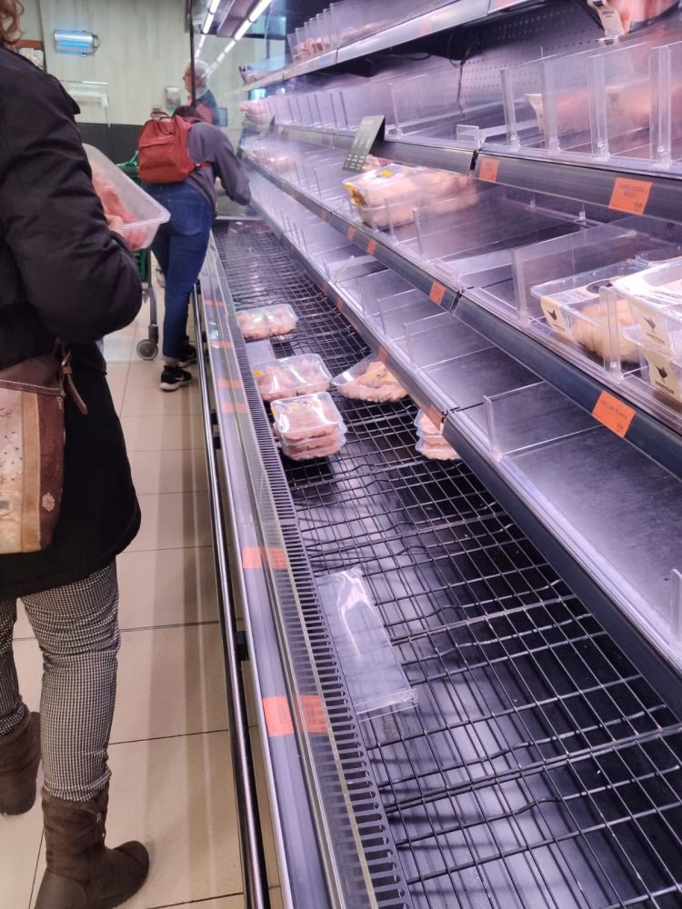 (Fotos) El consumo se dispara un 184% por miedo al coronavirus