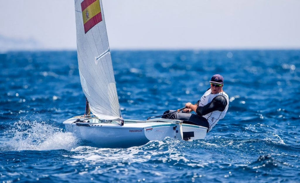 Joan Cardona pasa a la Medal Race del Mundial absoluto  de Finn