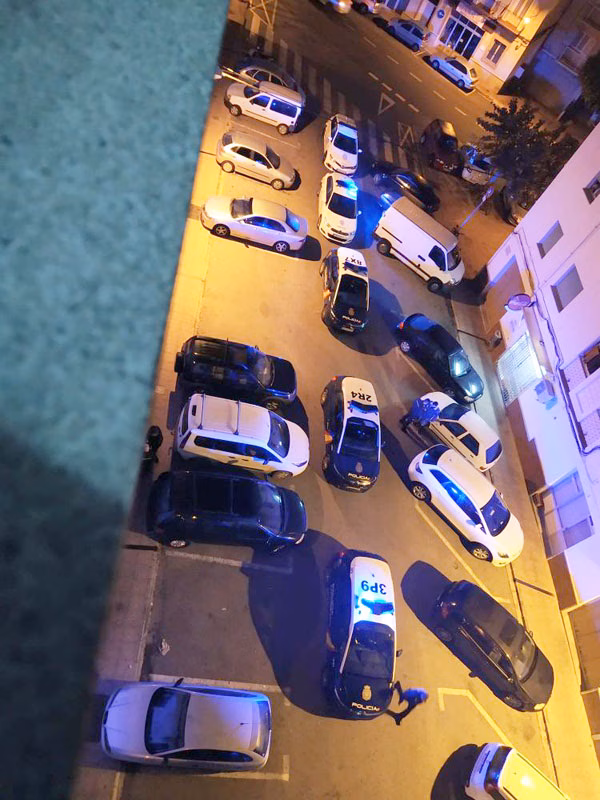 Detenido un hombre por agredir con una botella al dueño de un bar de Maó