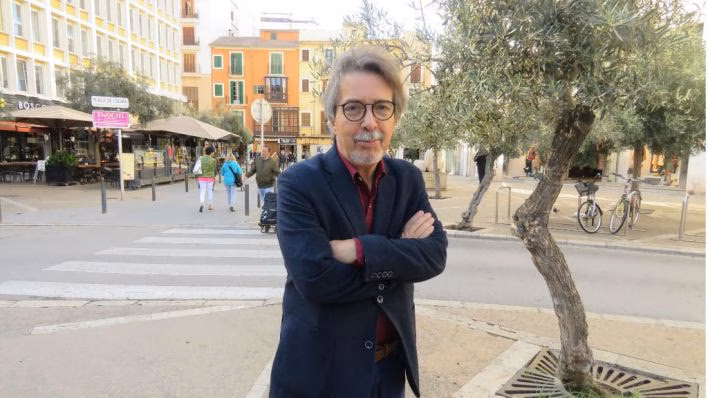 Esa estrategia del perrito... al elector no se le puede tratar como a un imbécil