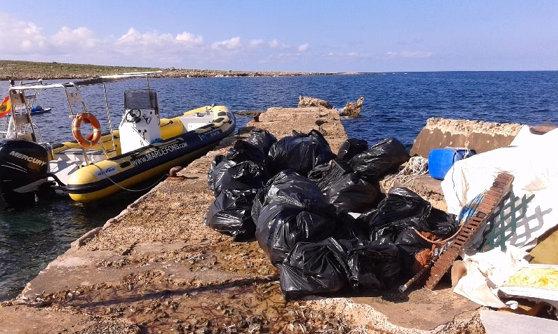 "Let's Clean Up Europe" retira 2.900 kilos de basura en Baleares