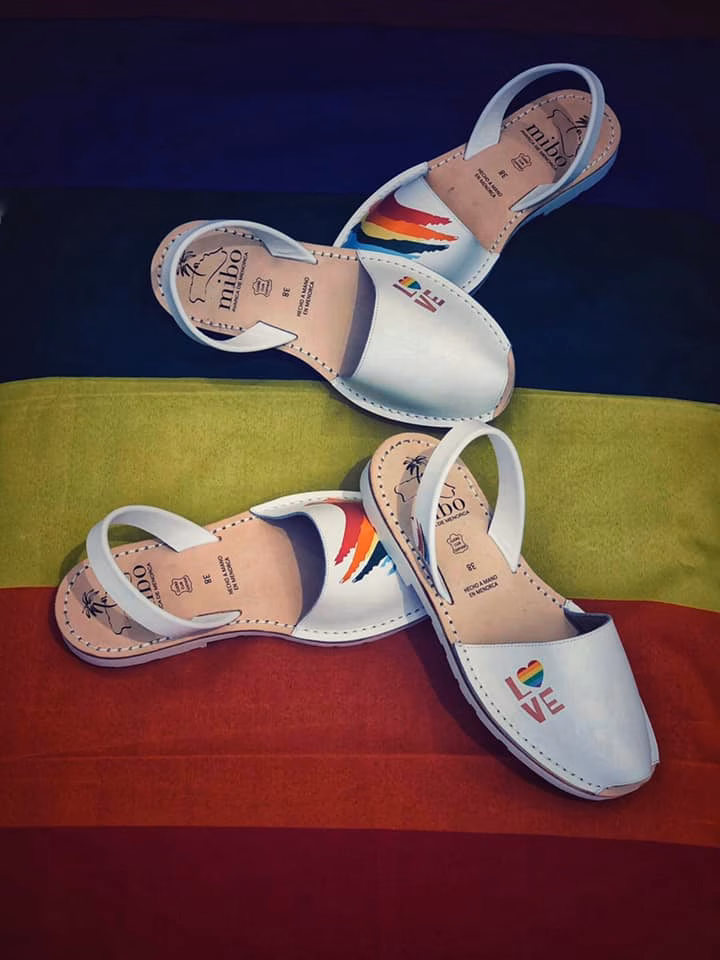 MIBO y Diverxia Menorca presentan las "Abarcas por la Diversidad"