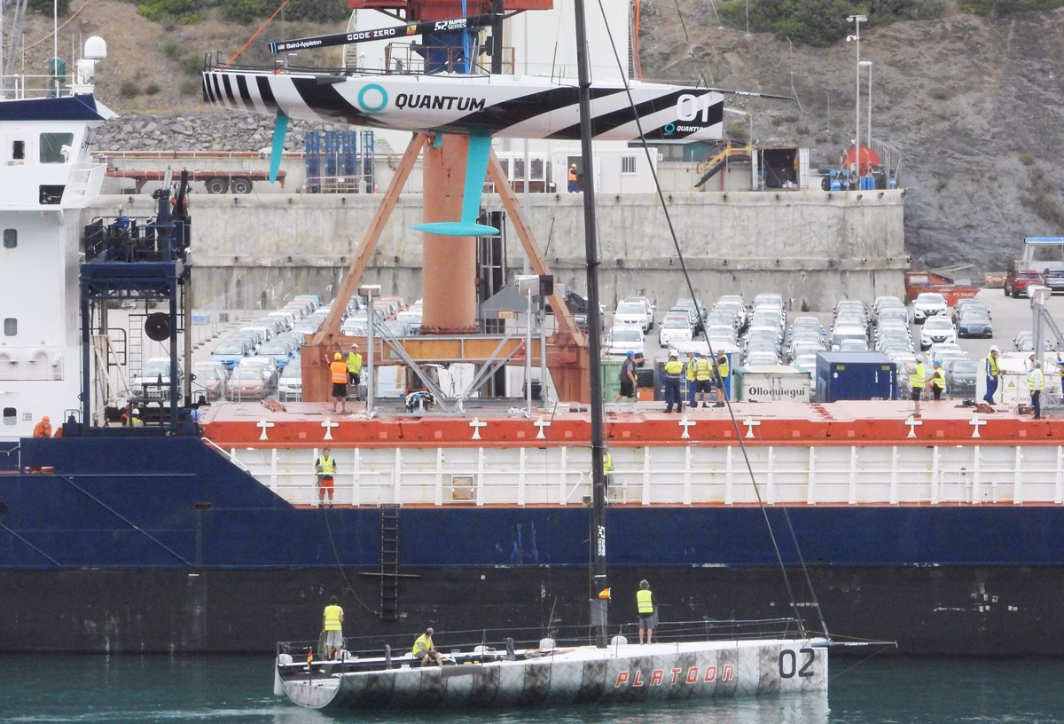 (Vídeo y fotos) Espectacular traslado de los TP52 de Maó a Cádiz