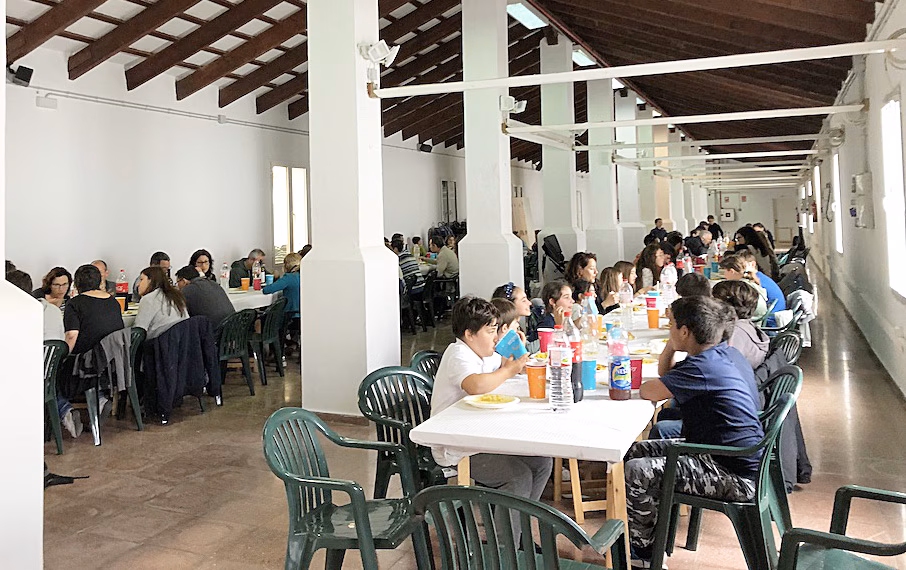 El Conservatorio de Menorca despide el curso con música y paella