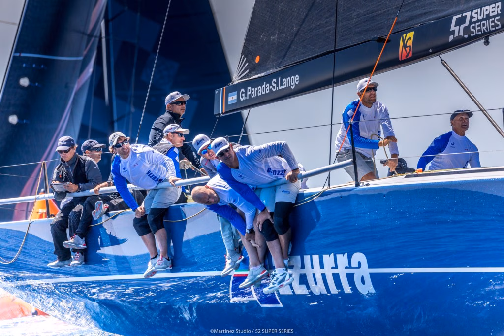 Azzurra estrena el liderato de 52 Super Series de Menorca