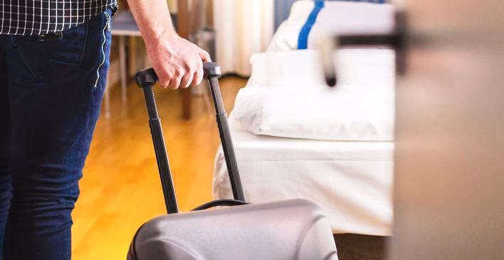 Las pernoctaciones hoteleras caen un 29% en marzo