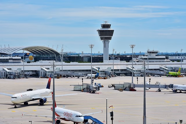 Se contratan más controladores aéreos en previsión de otro verano difícil