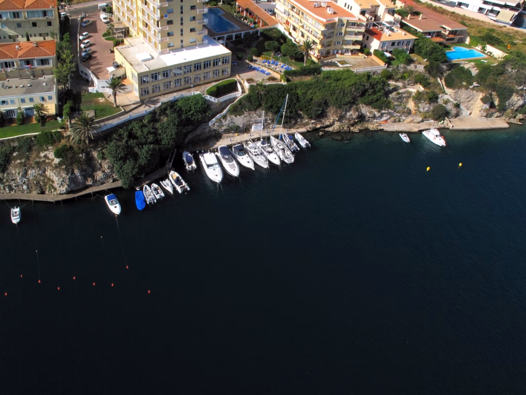 Puertos saca a concurso las obras para alargar el muelle de Ses Figuerasses