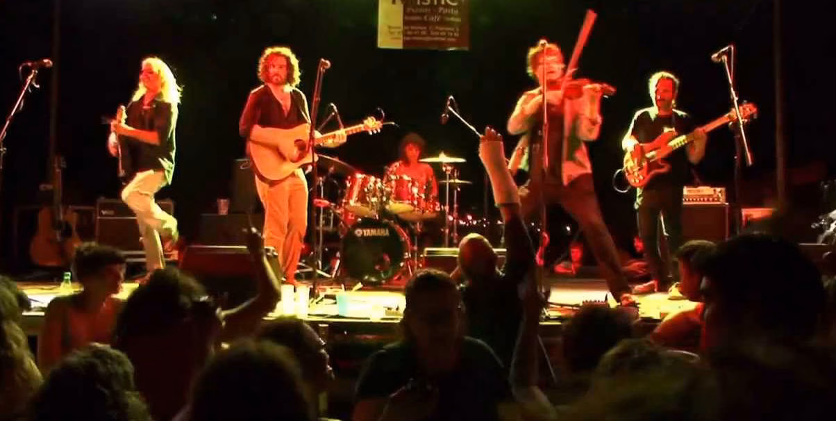 Música y cerveza en Es Castell para celebrar Saint Patrick's