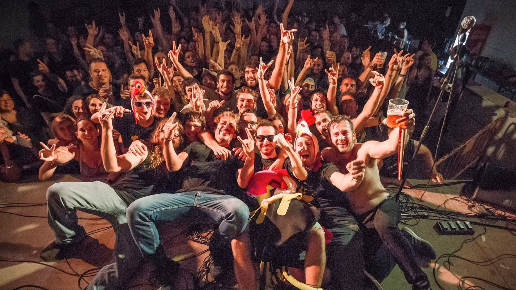(Vídeo) Anegats, Pèl de Gall y Cap de Fibló, en concierto en Es Mercadal