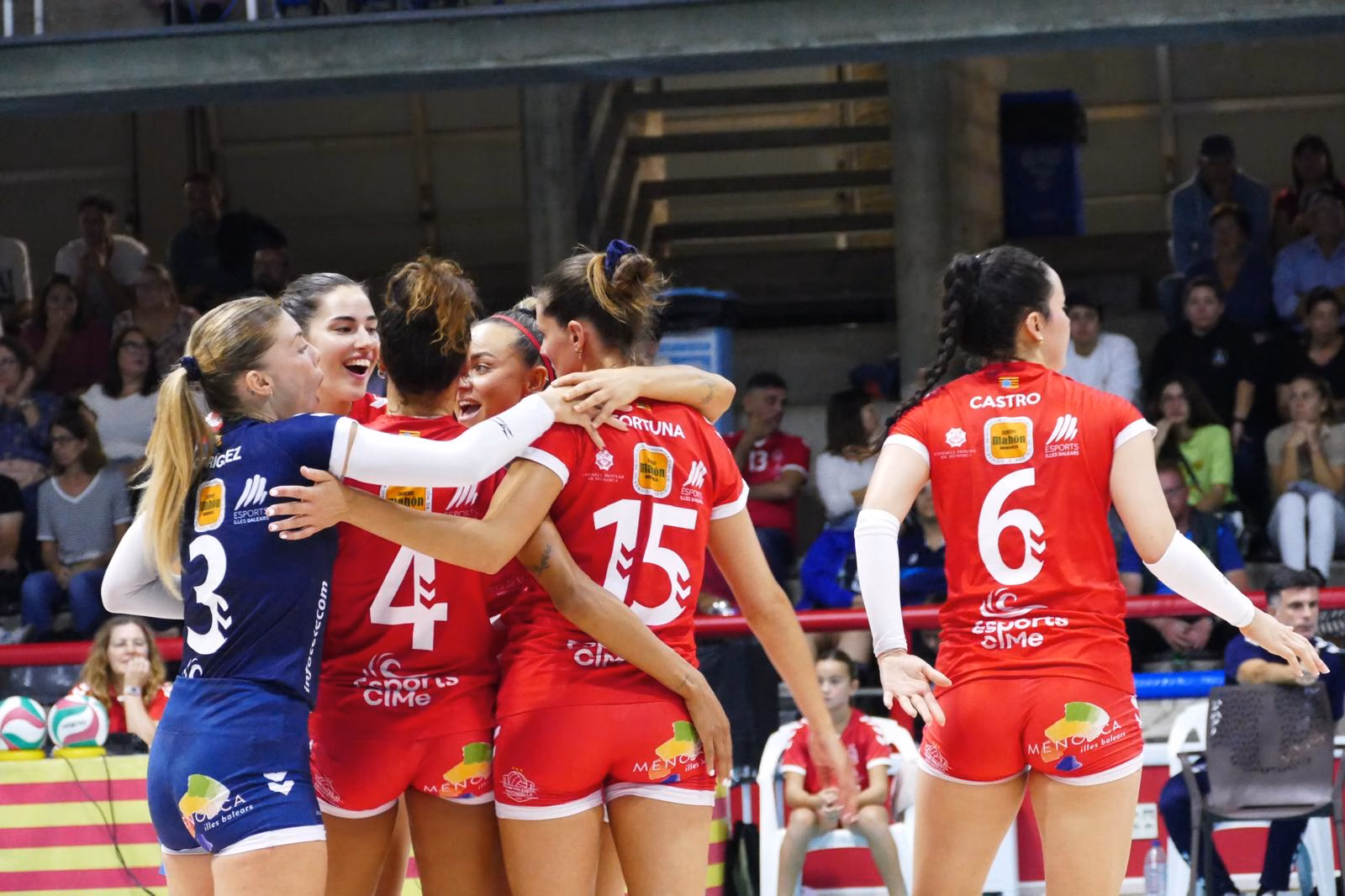 El Avarca Menorca vence al Arenal Emevé por la vía rápida