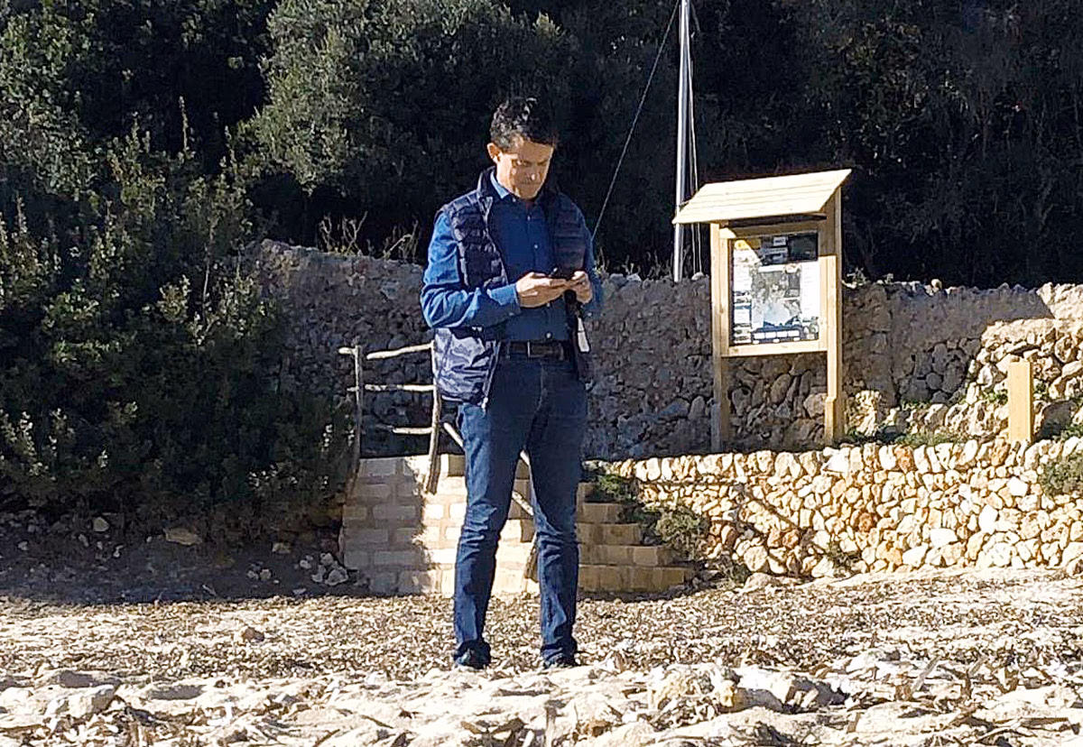 Manuel Valls empieza el año en Menorca