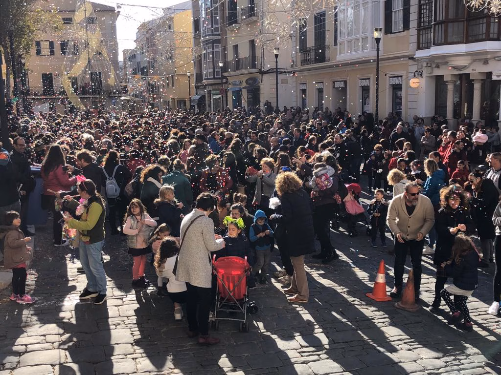 (Fotos) "Mestre Roc" pone el reloj de Maó a punto para las campanadas infantiles