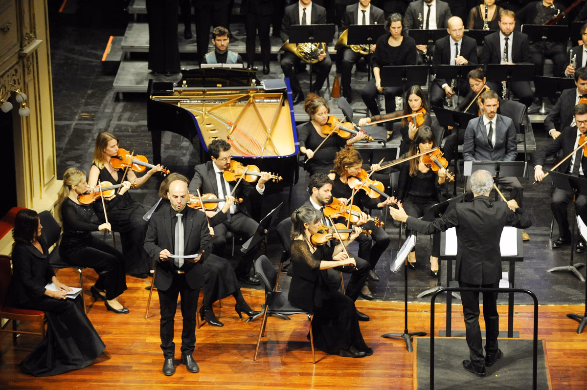 (Fotos) Los 'Cants de Nura' llegan por fin al Principal