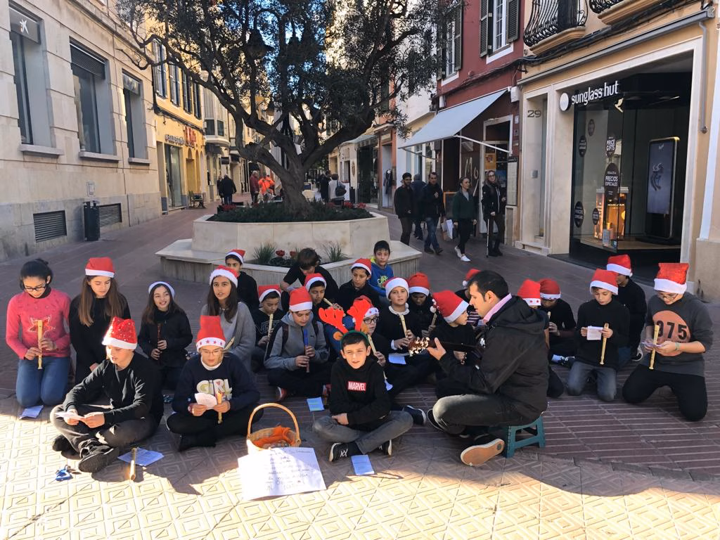 Jóvenes voces de la Navidad recorren Maó