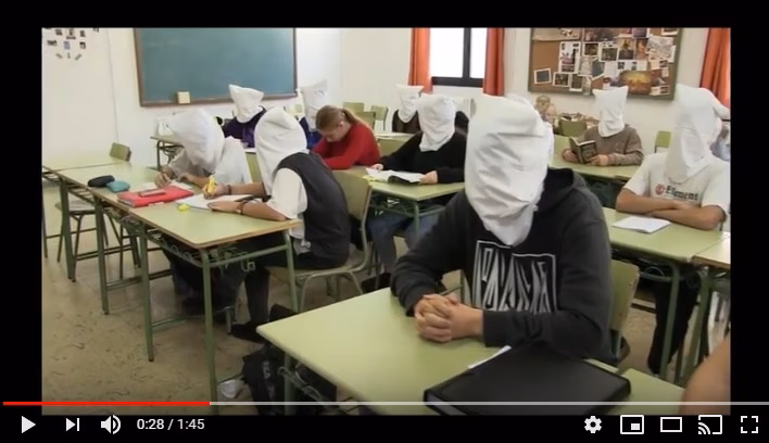 (Vídeo) "Behind the truth", el corto que denuncia la violencia de género
