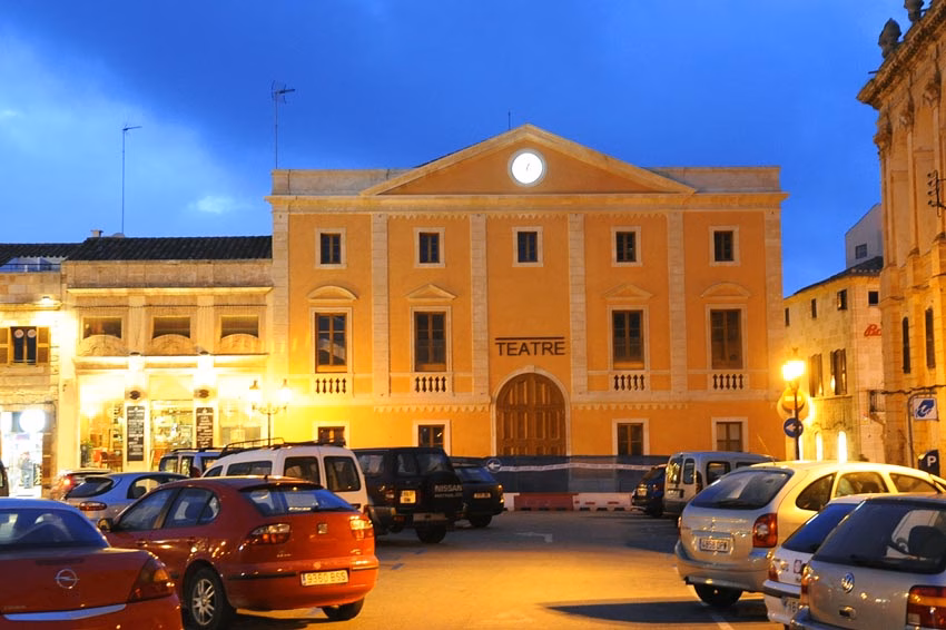 Ciutadella recibirá 150.000 euros para el equipamiento del Teatro del Born