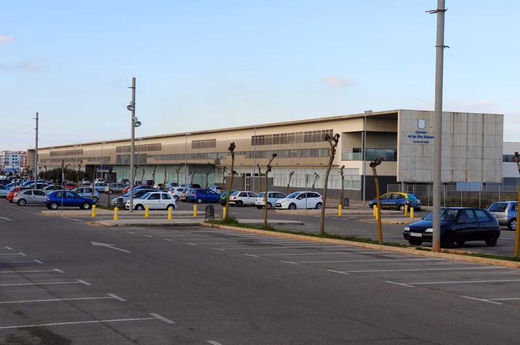 100 nuevas plazas para aparcar en el hospital Mateu Orfila