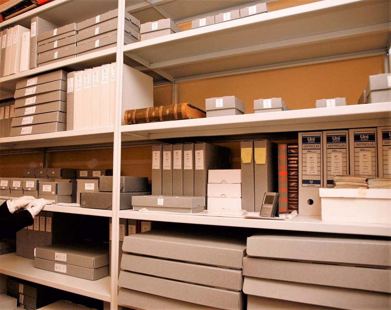 Recuperando y conservando el patrimonio visual y sonoro de Menorca