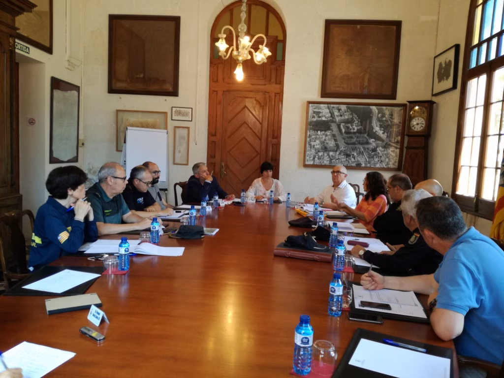Las administraciones se coordinan de cara a la seguridad de Sant Joan