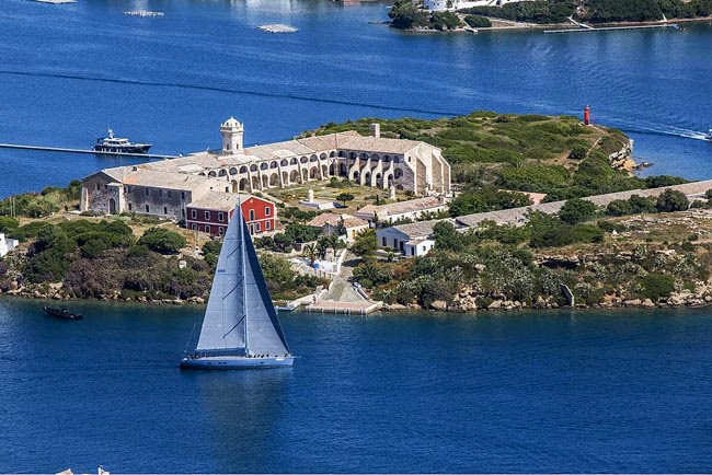 El PP de Maó solicita que el consistorio pida dinero del 1,5% cultural para la Illa del Rei