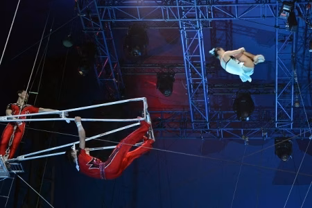 Los profesionales del circo de las islas se presentan en Ciutadella