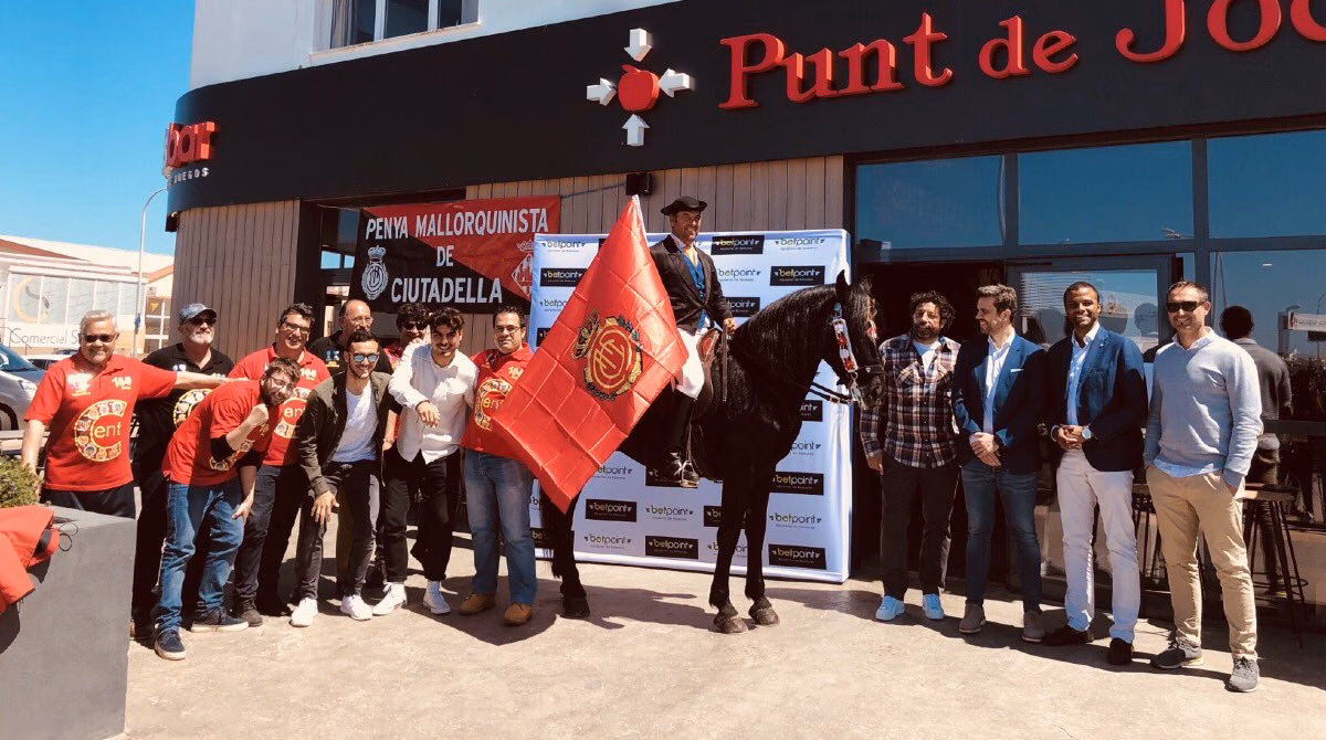 (Vídeo) El Mallorca lo apuesta todo al rojo en Ciutadella