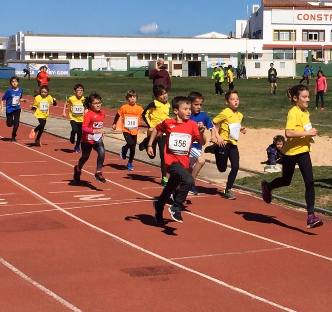 Multitudinario control de pista, con más de 100 atletas en Maó
