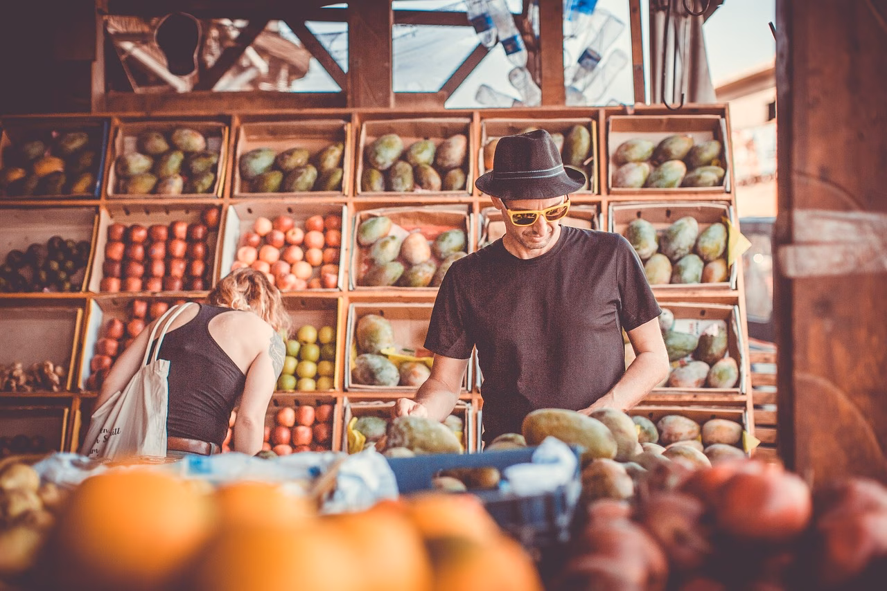 Aumentan los socios de la Cooperativa de consumo de San Crispín al bajar los precios