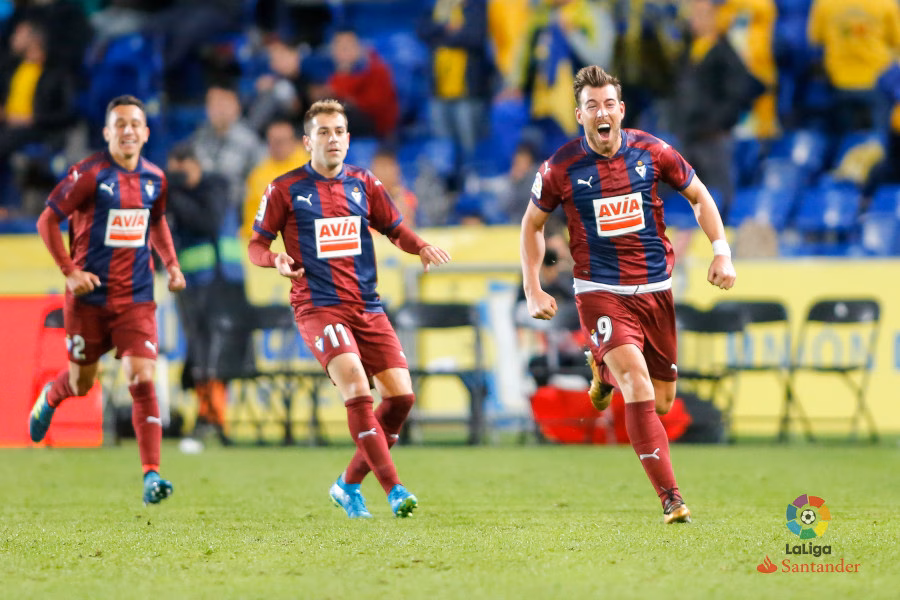 (La foto) Un gol de Sergi Enrich da el triunfo al Eibar en Las Palmas