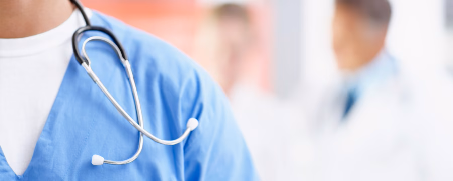 Crean un grupo de Facebook para apoyar al personal sanitario en la exigencia del nivel B2 de catalán