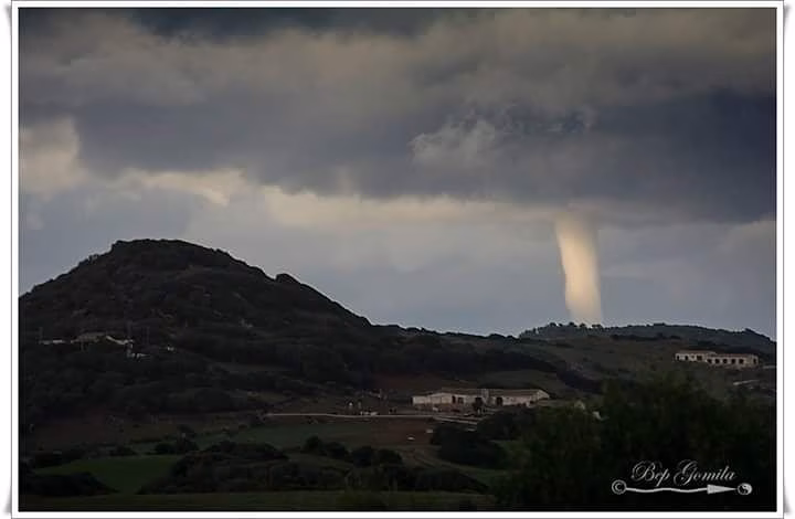 (La foto) Una gran manga marina visible desde Binimel.là